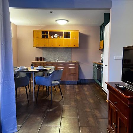 Akureyri Central Apartment Bagian luar foto