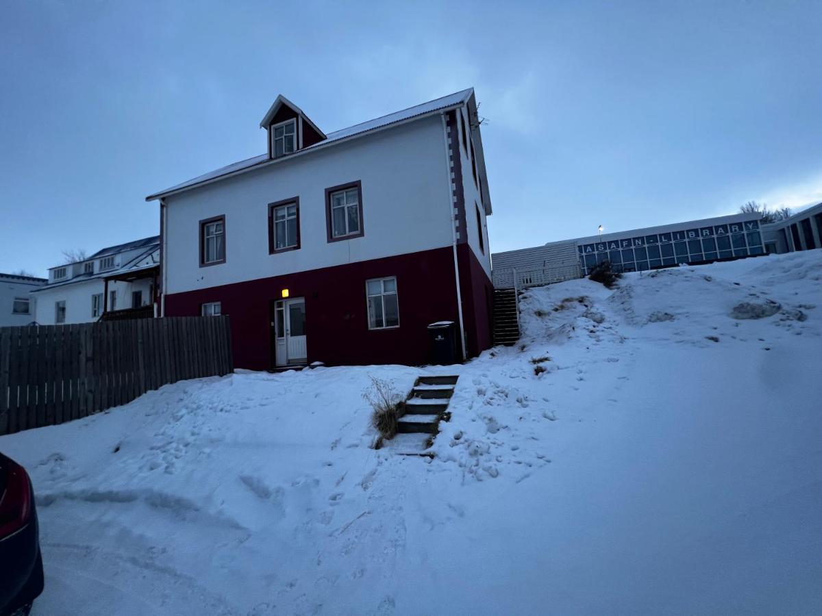 Akureyri Central Apartment Bagian luar foto