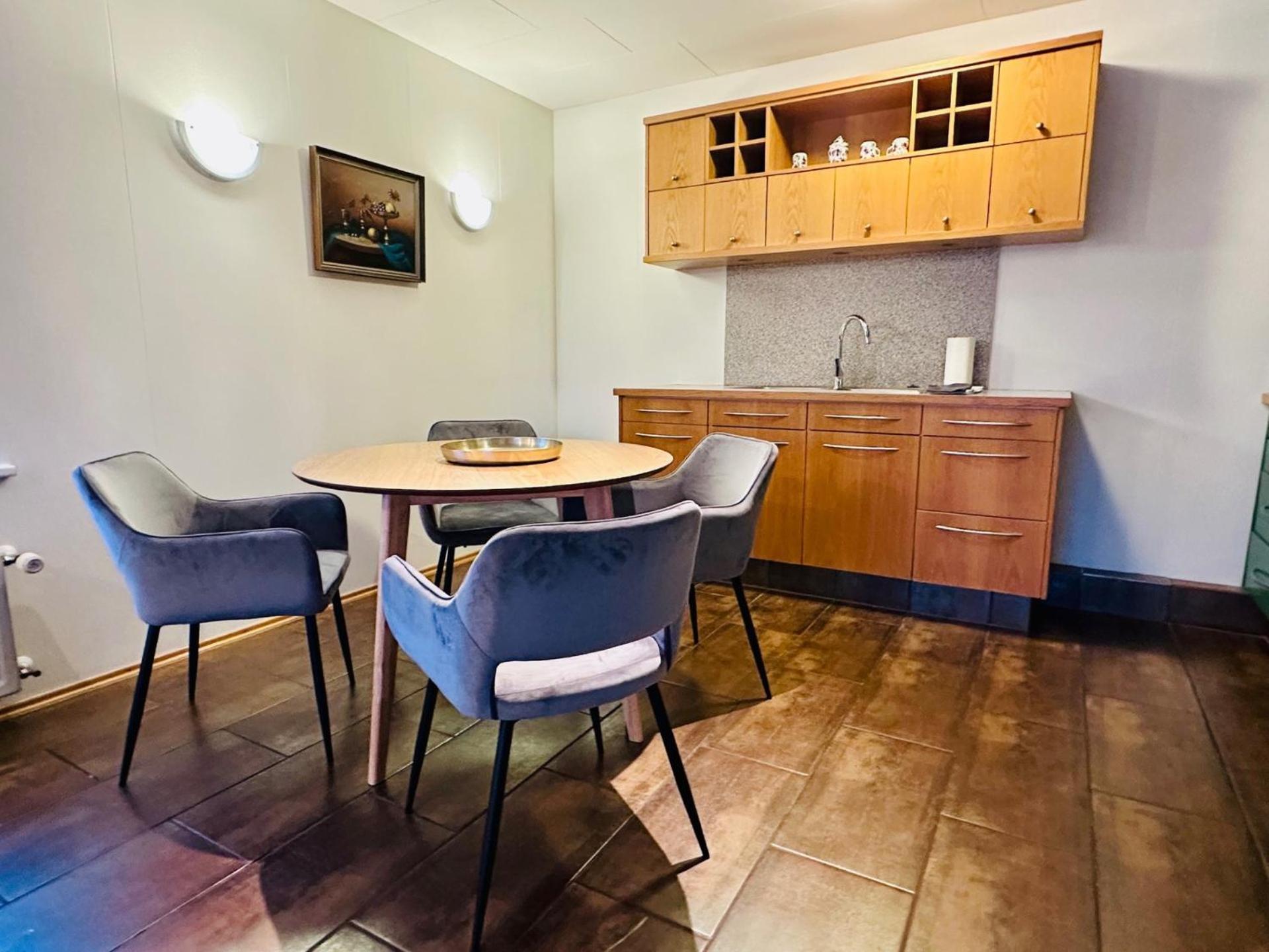 Akureyri Central Apartment Bagian luar foto